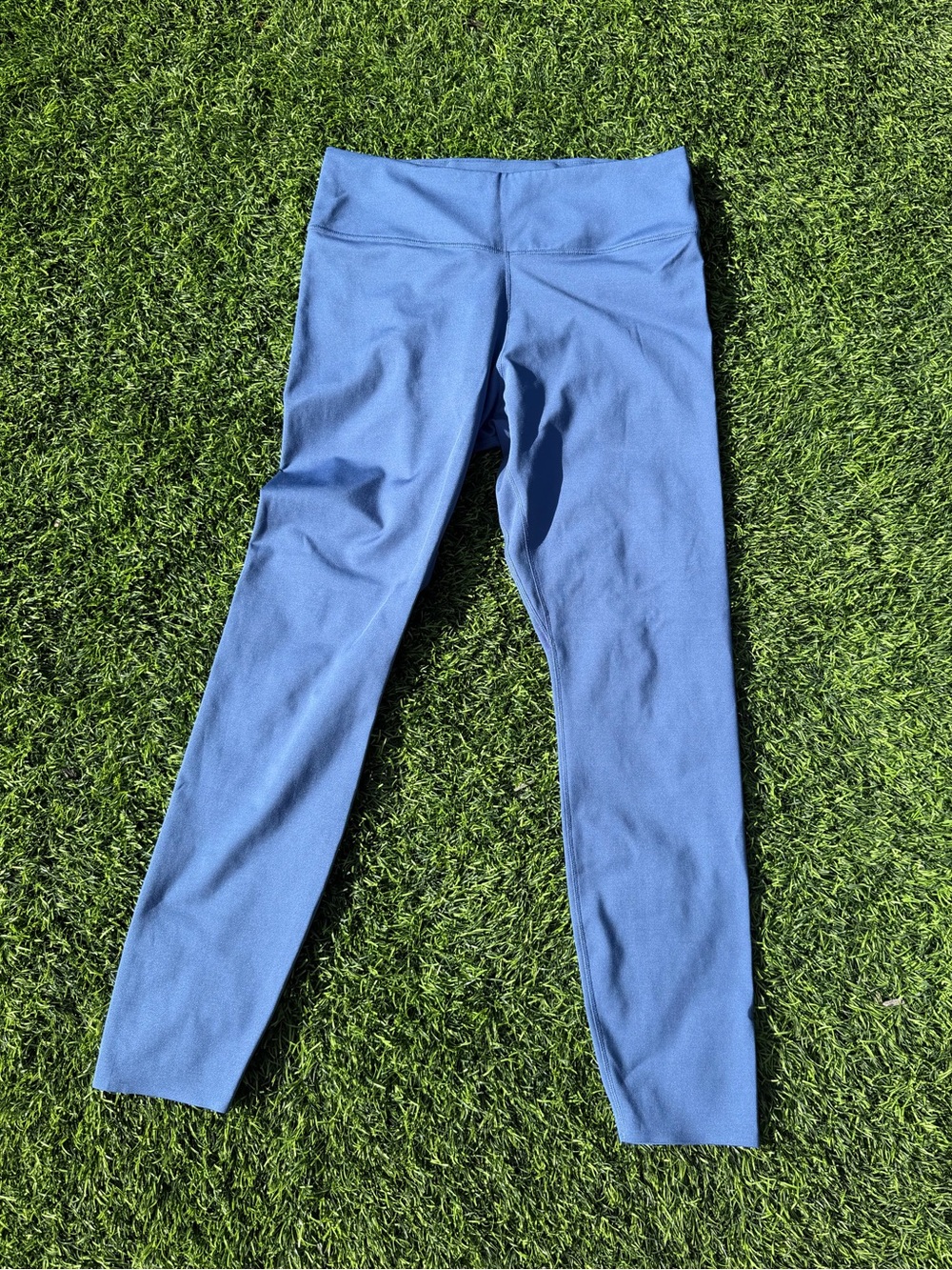 Nike Women's Periwinkle Blue High-Rise Leggings